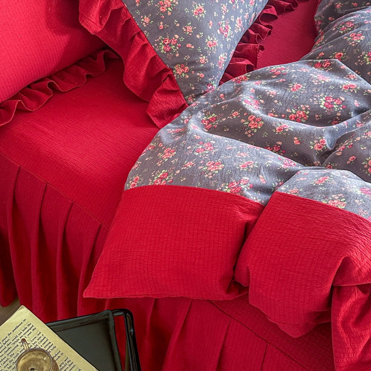 91家纺网 家纺一手货源 找家纺 贝凯瑞 2026仿棉皱皱纱双层纱木棉仿棉水洗棉喜庆浪漫大红四件套-锦绣 锦绣年华