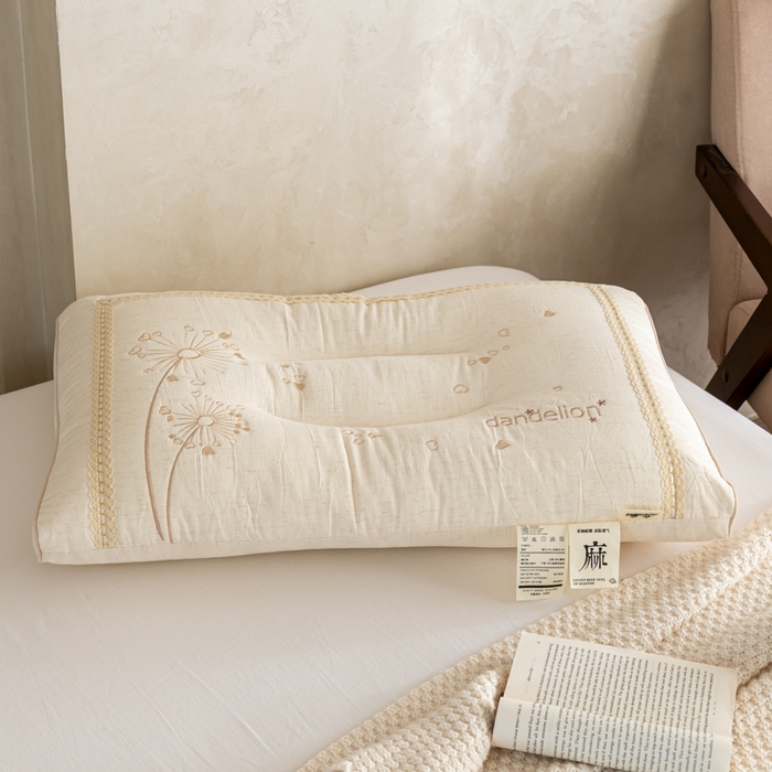 91家纺网 家纺一手货源 找家纺 （总）昕科 2026新款亚麻蒲公英枕-棉麻枕芯刺绣亚麻枕头