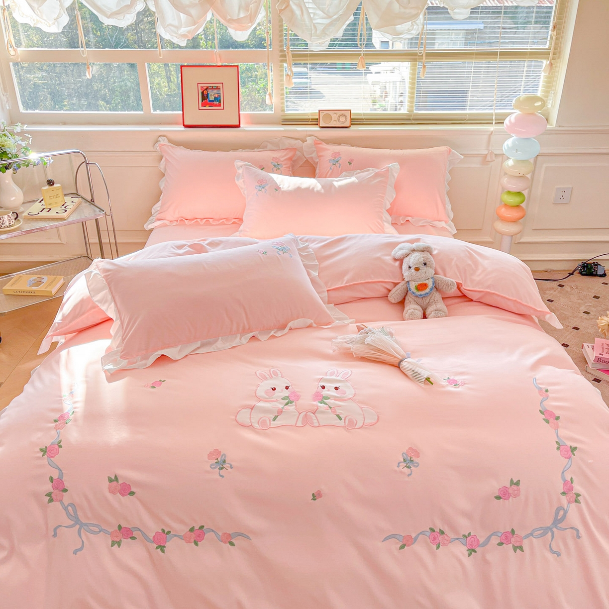 91家纺网 家纺一手货源 找家纺 （总）雨菲家纺 2026新款水洗棉贴布绣公主风荷叶花边四件套-花园兔（专版花型）