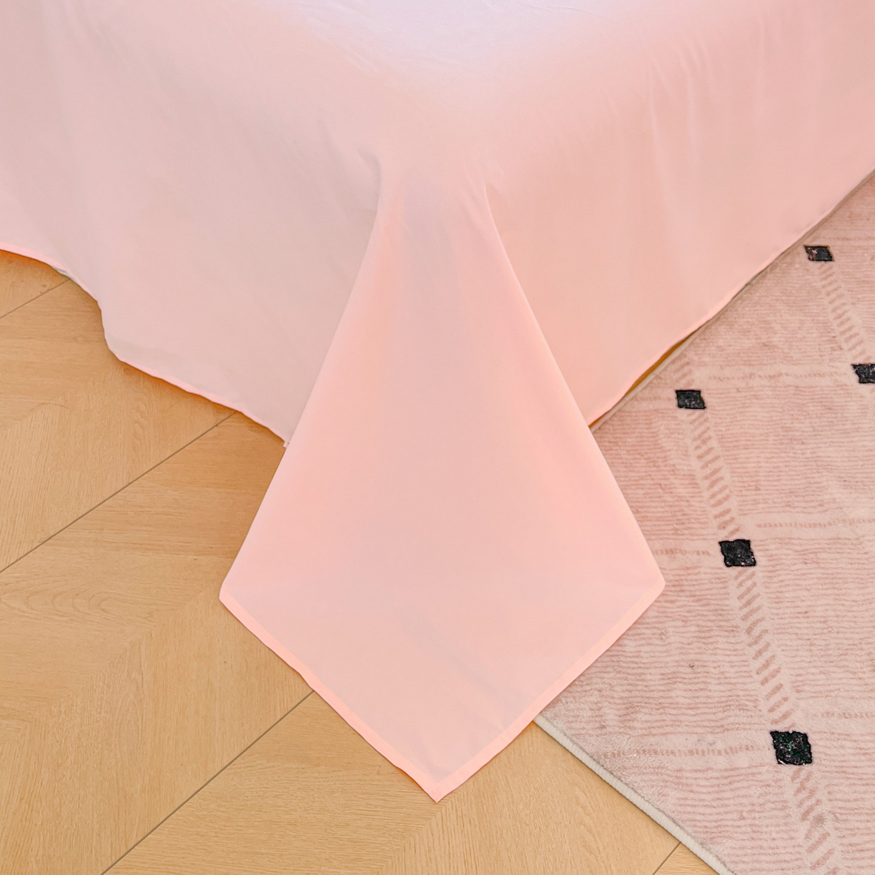 91家纺网 家纺一手货源 找家纺 （总）雨菲家纺 2026新款水洗棉贴布绣公主风荷叶花边四件套-花园兔（专版花型）