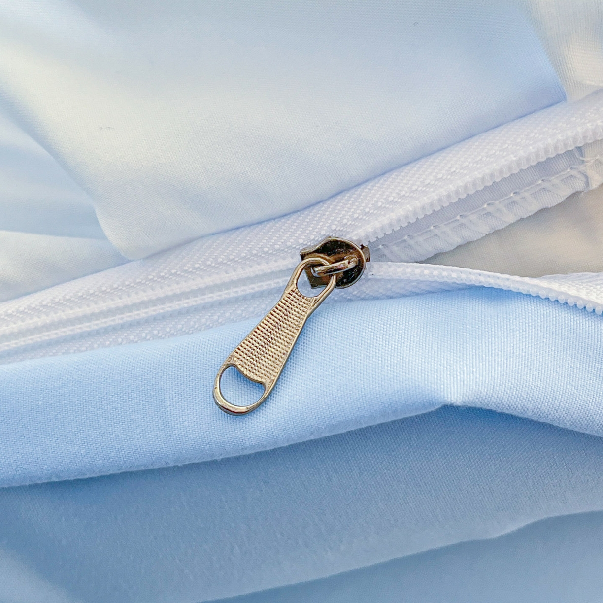 91家纺网 家纺一手货源 找家纺 雨菲家纺 2026新款水洗棉贴布绣公主风荷叶花边四件套-花园兔 花园兔浅蓝