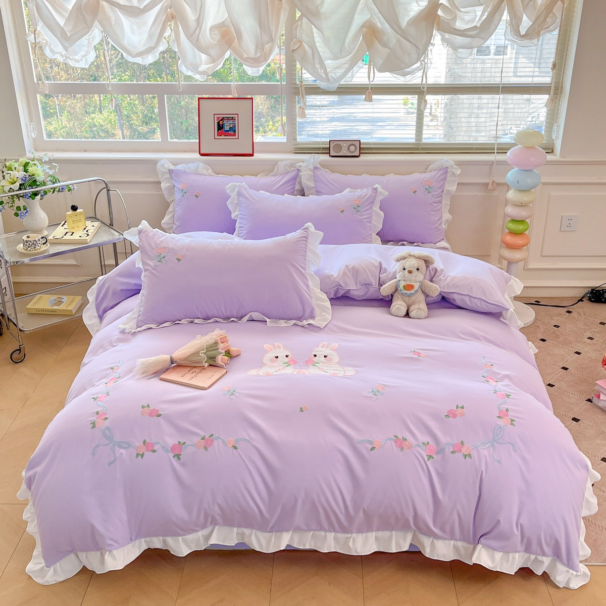 91家纺网 家纺一手货源 找家纺 雨菲家纺 2026新款水洗棉贴布绣公主风荷叶花边四件套-花园兔 花园兔浅紫