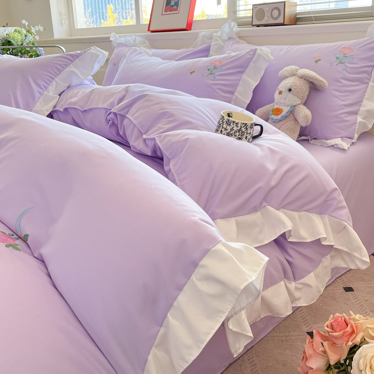 91家纺网 家纺一手货源 找家纺 雨菲家纺 2026新款水洗棉贴布绣公主风荷叶花边四件套-花园兔 花园兔浅紫