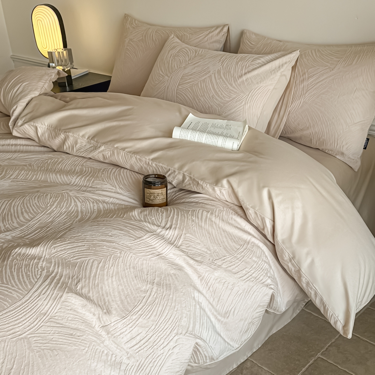 91家纺网 家纺一手货源 找家纺 如一  2026新款60S全棉水洗提花立体厚织浮雕四件套 肌理-暖杏米