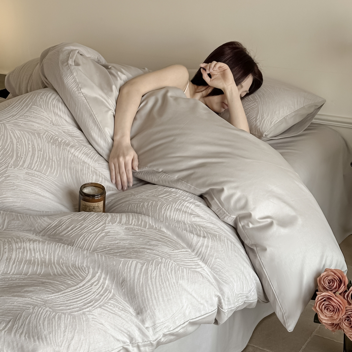 91家纺网 家纺一手货源 找家纺 如一  2026新款60S全棉水洗提花立体厚织浮雕四件套 肌理-雅致银