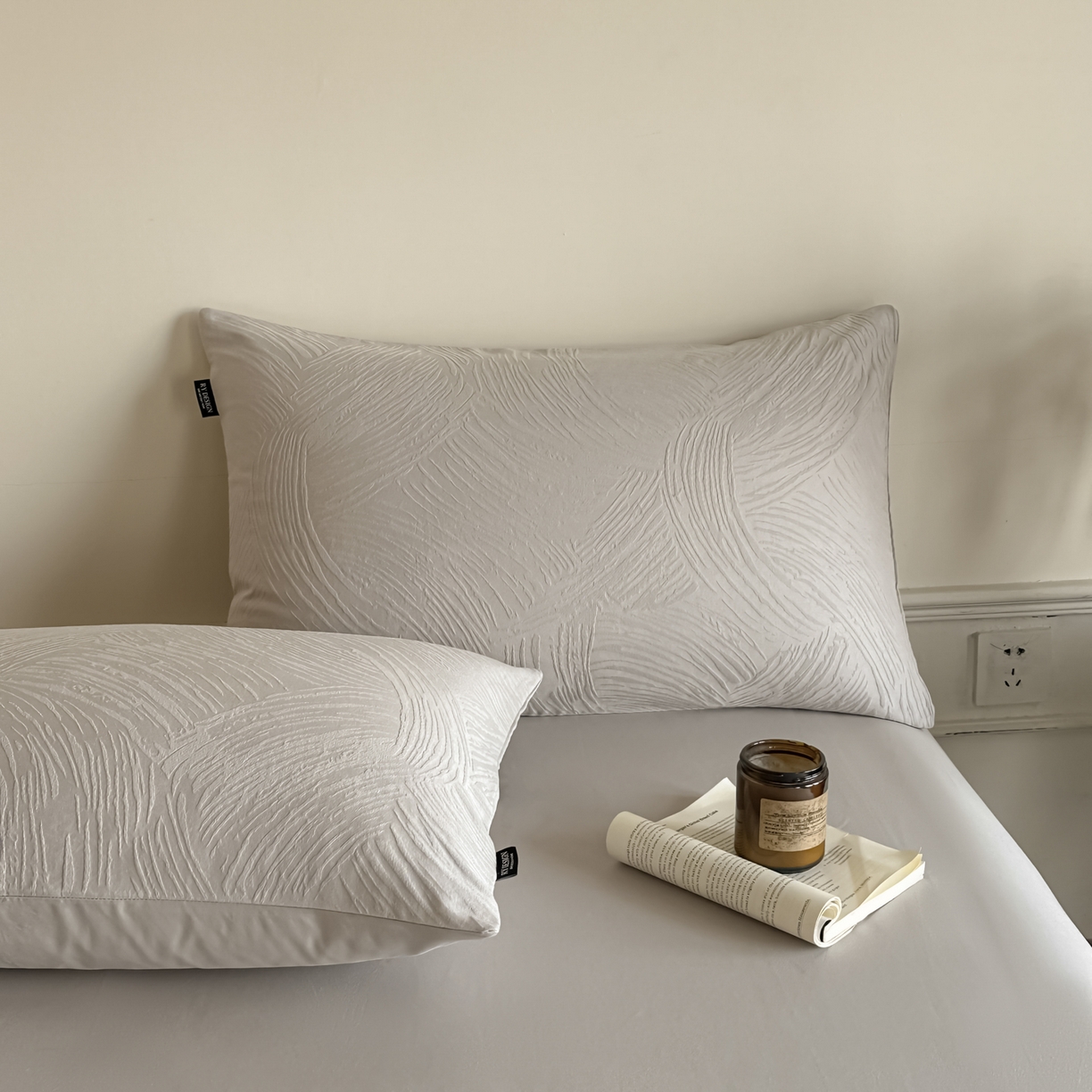 91家纺网 家纺一手货源 找家纺 如一  2026新款60S全棉水洗提花立体厚织浮雕四件套 肌理-雅致银