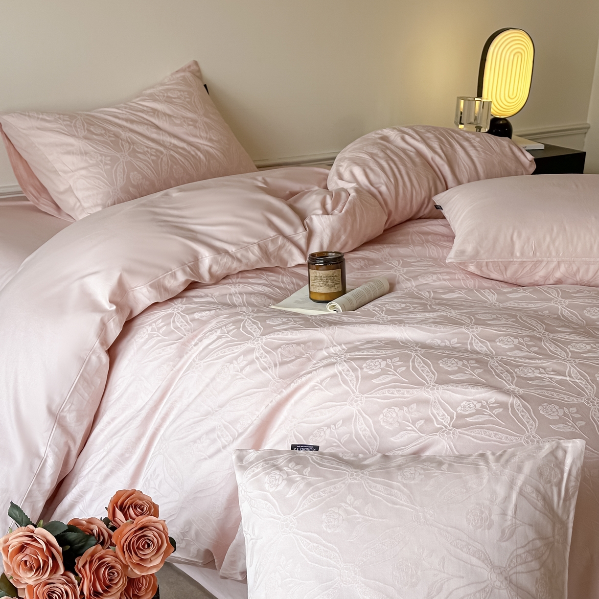 91家纺网 家纺一手货源 找家纺 如一  2026新款60S全棉水洗提花立体厚织浮雕四件套 暗香-唯美粉