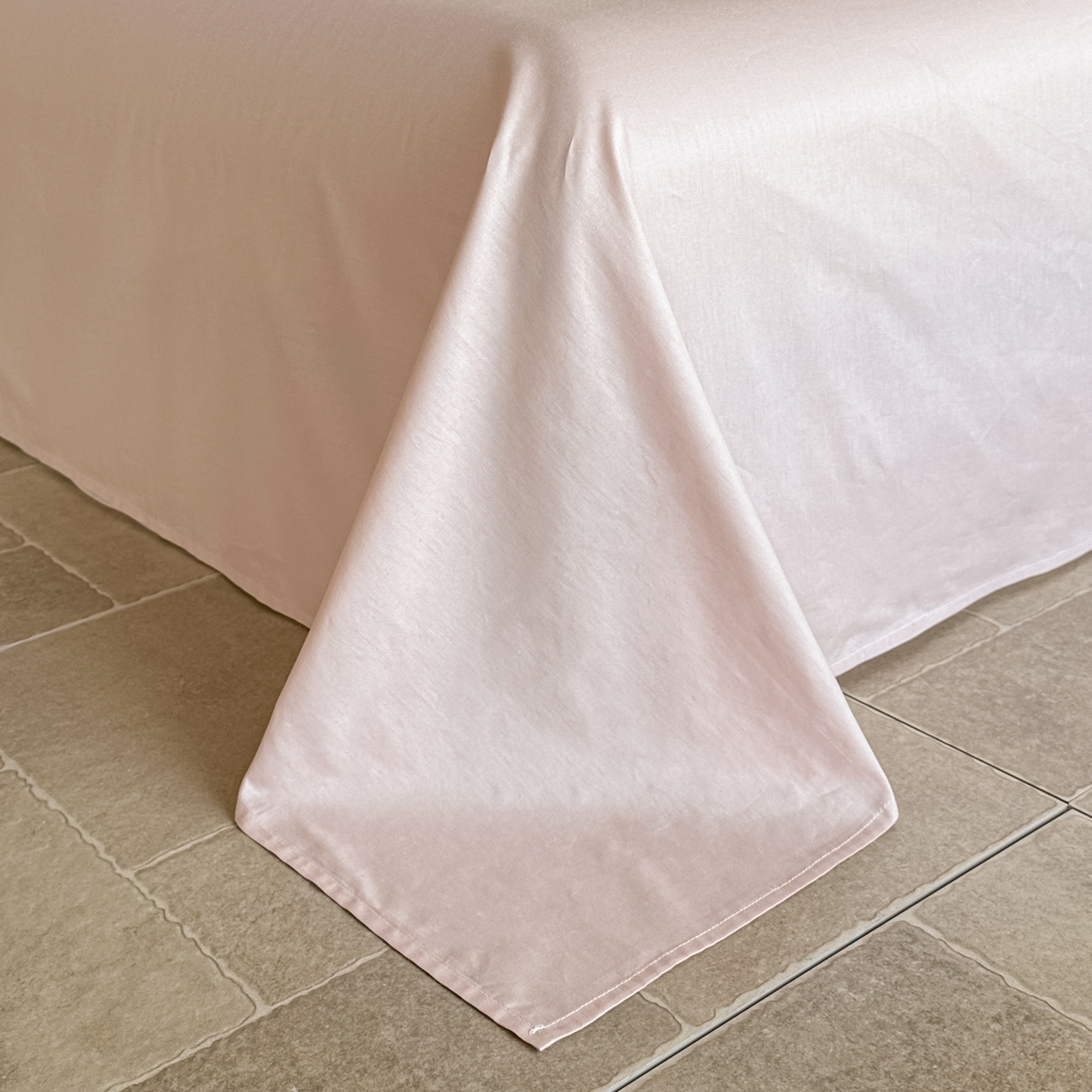 91家纺网 家纺一手货源 找家纺 如一  2026新款60S全棉水洗提花立体厚织浮雕四件套 暗香-唯美粉