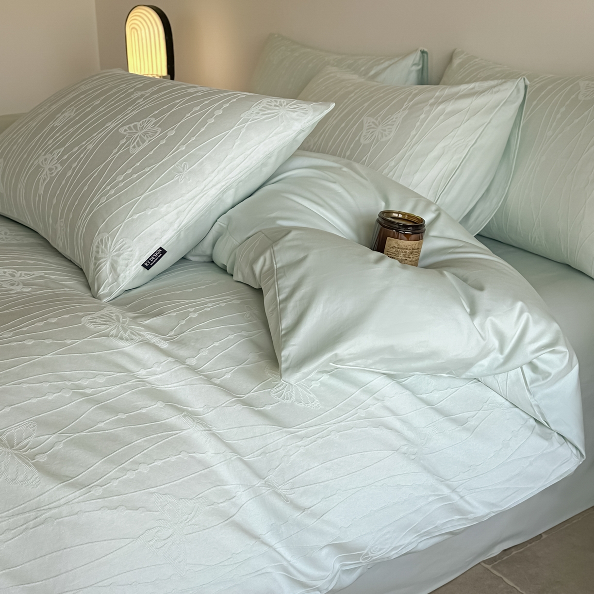 91家纺网 家纺一手货源 找家纺 如一  2026新款60S全棉水洗提花立体厚织浮雕四件套 蝶梦-湖水绿