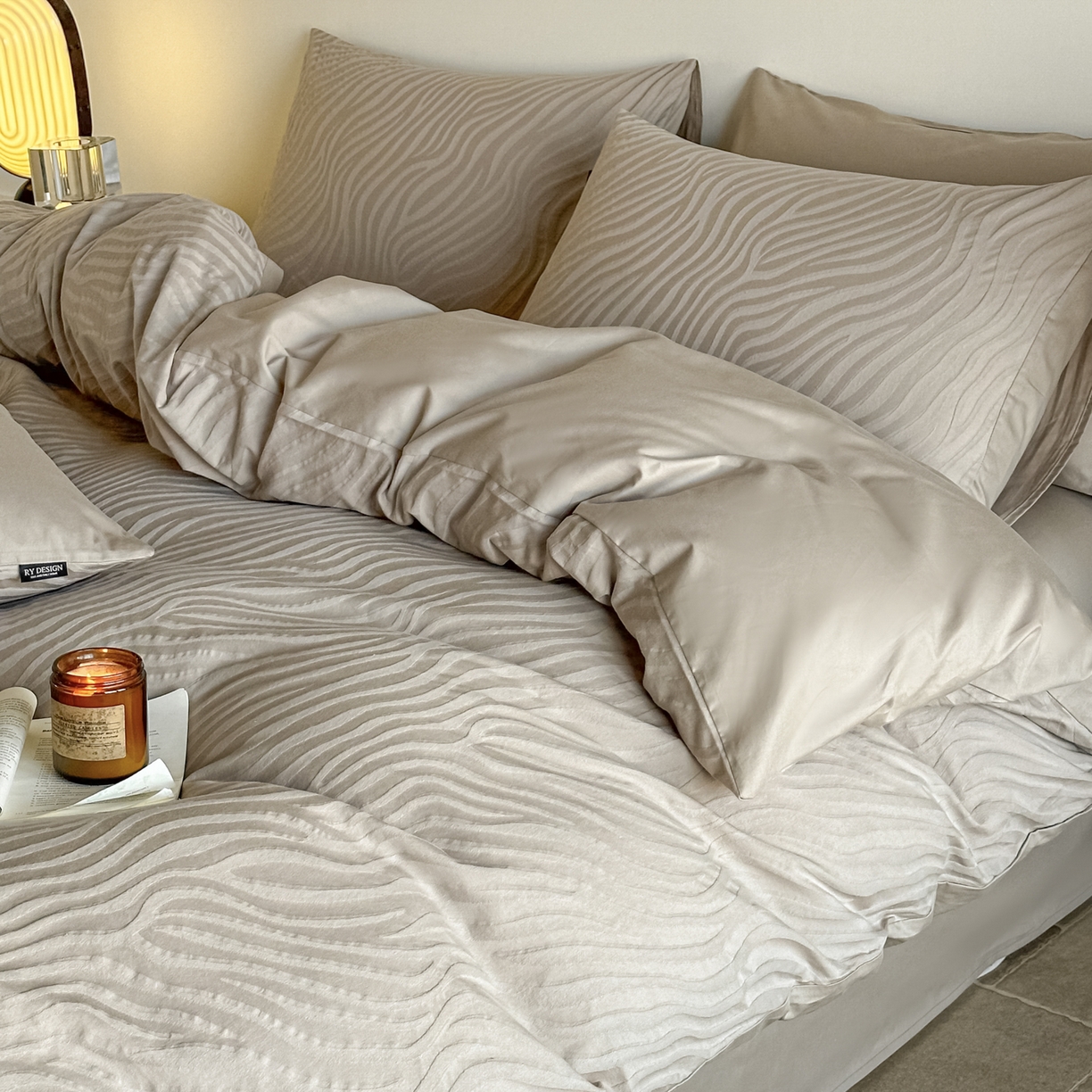 91家纺网 家纺一手货源 找家纺 如一  2026新款60S全棉水洗提花立体厚织浮雕四件套 流年-金属灰