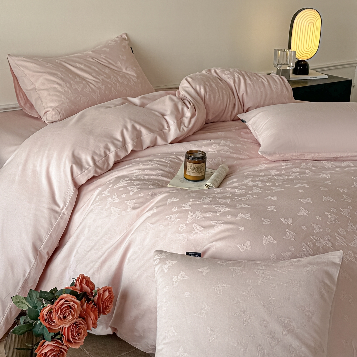 91家纺网 家纺一手货源 找家纺 如一  2026新款60S全棉水洗提花立体厚织浮雕四件套 迷蝶-唯美粉