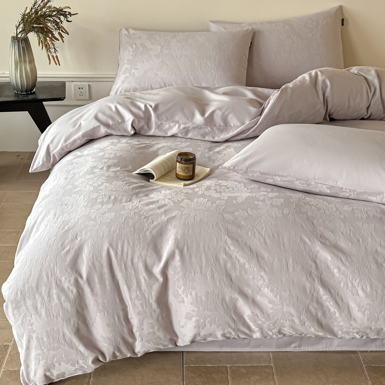 91家纺网 家纺一手货源 找家纺 如一  2026新款60S全棉水洗提花立体厚织浮雕四件套 香草-淡雅紫