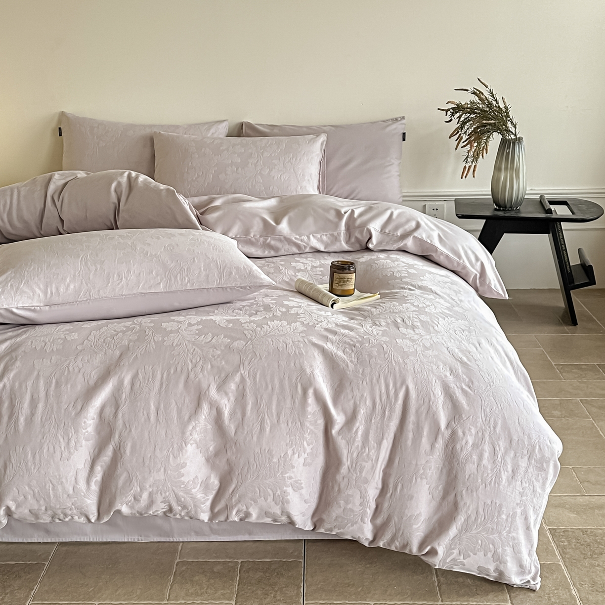 91家纺网 家纺一手货源 找家纺 如一  2026新款60S全棉水洗提花立体厚织浮雕四件套 香草-淡雅紫