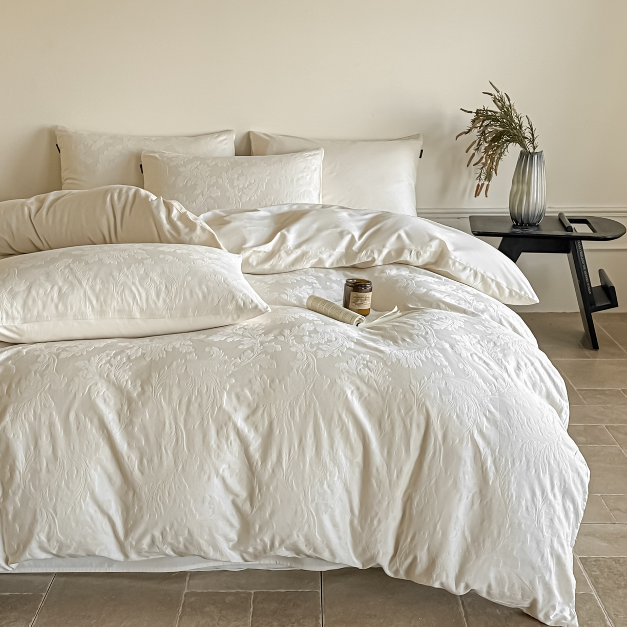 91家纺网 家纺一手货源 找家纺 如一  2026新款60S全棉水洗提花立体厚织浮雕四件套 香草-奶昔白