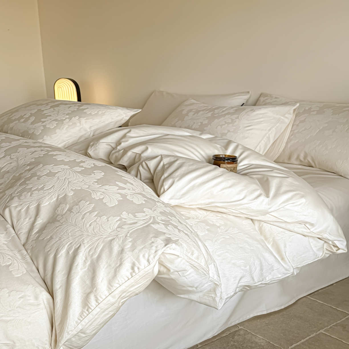 91家纺网 家纺一手货源 找家纺 如一  2026新款60S全棉水洗提花立体厚织浮雕四件套 香草-奶昔白