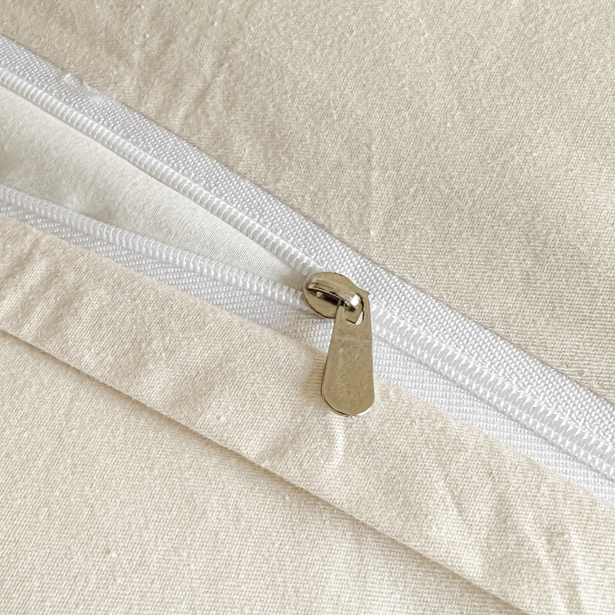 91家纺网 家纺一手货源 找家纺 如一  2026新款60S全棉水洗提花立体厚织浮雕四件套 香草-奶昔白