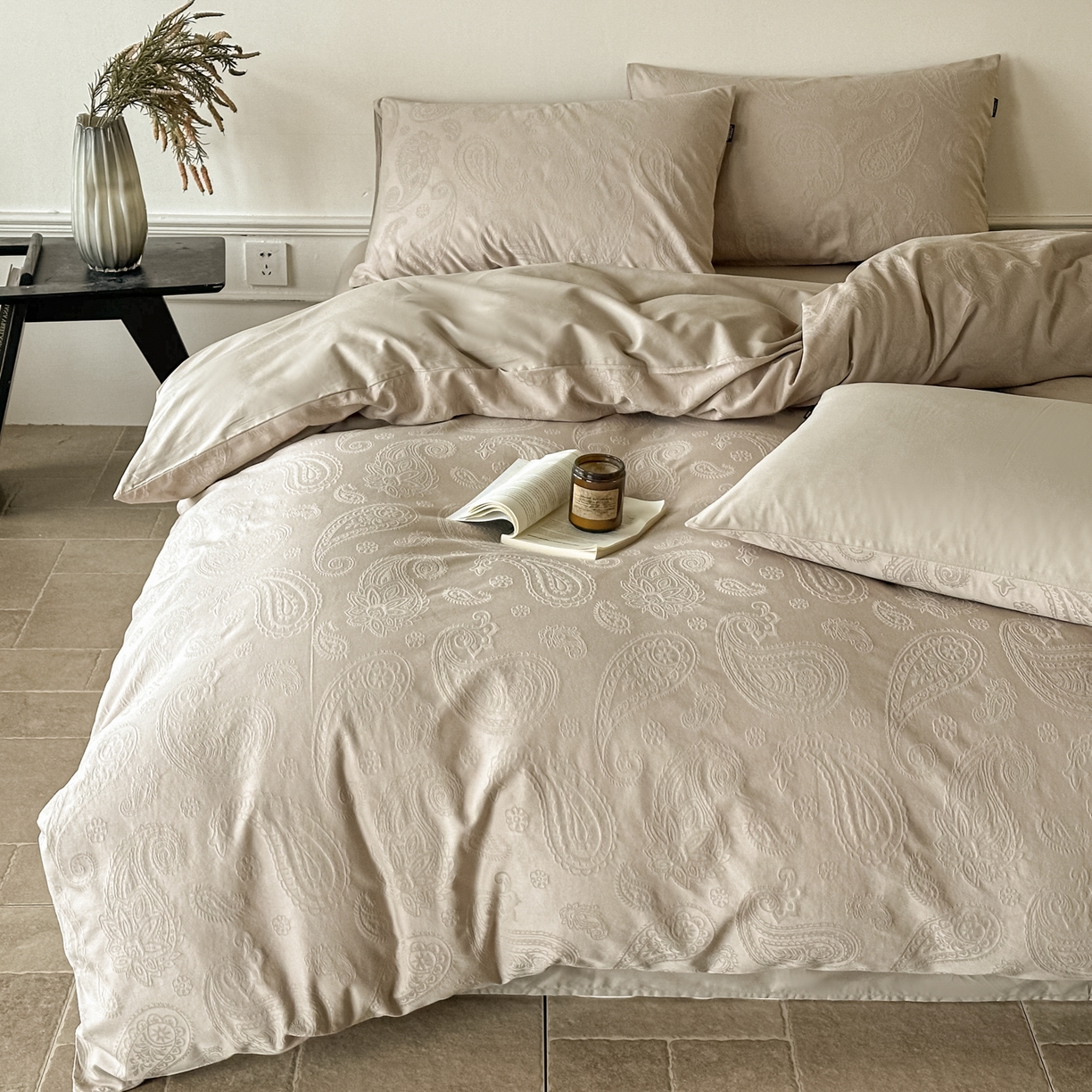 91家纺网 家纺一手货源 找家纺 如一  2026新款60S全棉水洗提花立体厚织浮雕四件套 腰果-金属灰