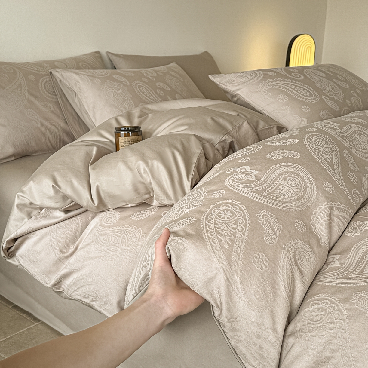 91家纺网 家纺一手货源 找家纺 如一  2026新款60S全棉水洗提花立体厚织浮雕四件套 腰果-金属灰