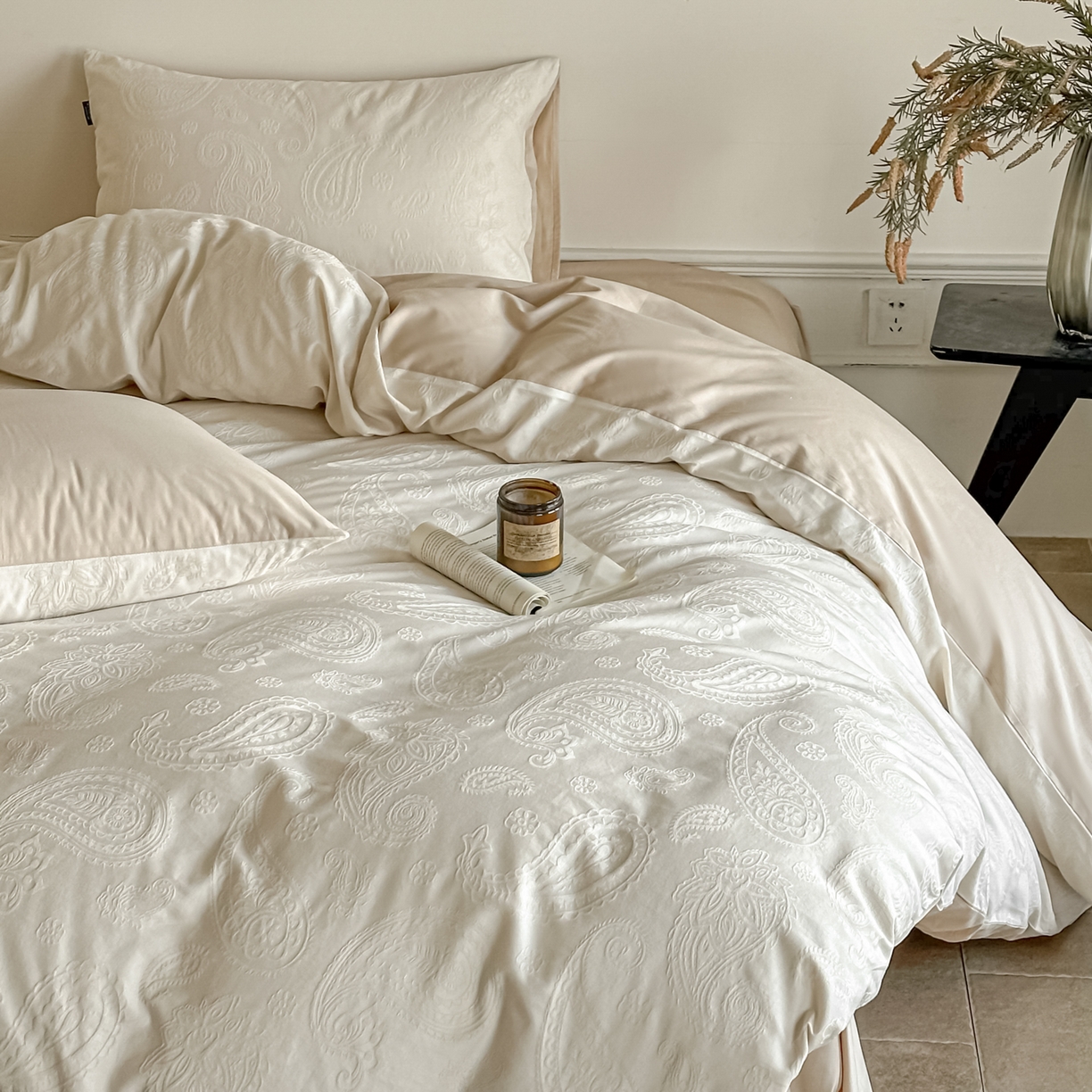 91家纺网 家纺一手货源 找家纺 如一  2026新款60S全棉水洗提花立体厚织浮雕四件套 腰果-奶米杏