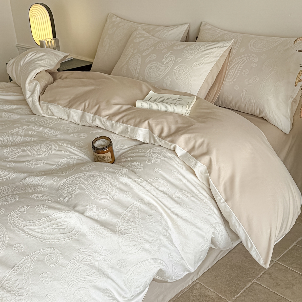 91家纺网 家纺一手货源 找家纺 如一  2026新款60S全棉水洗提花立体厚织浮雕四件套 腰果-奶米杏