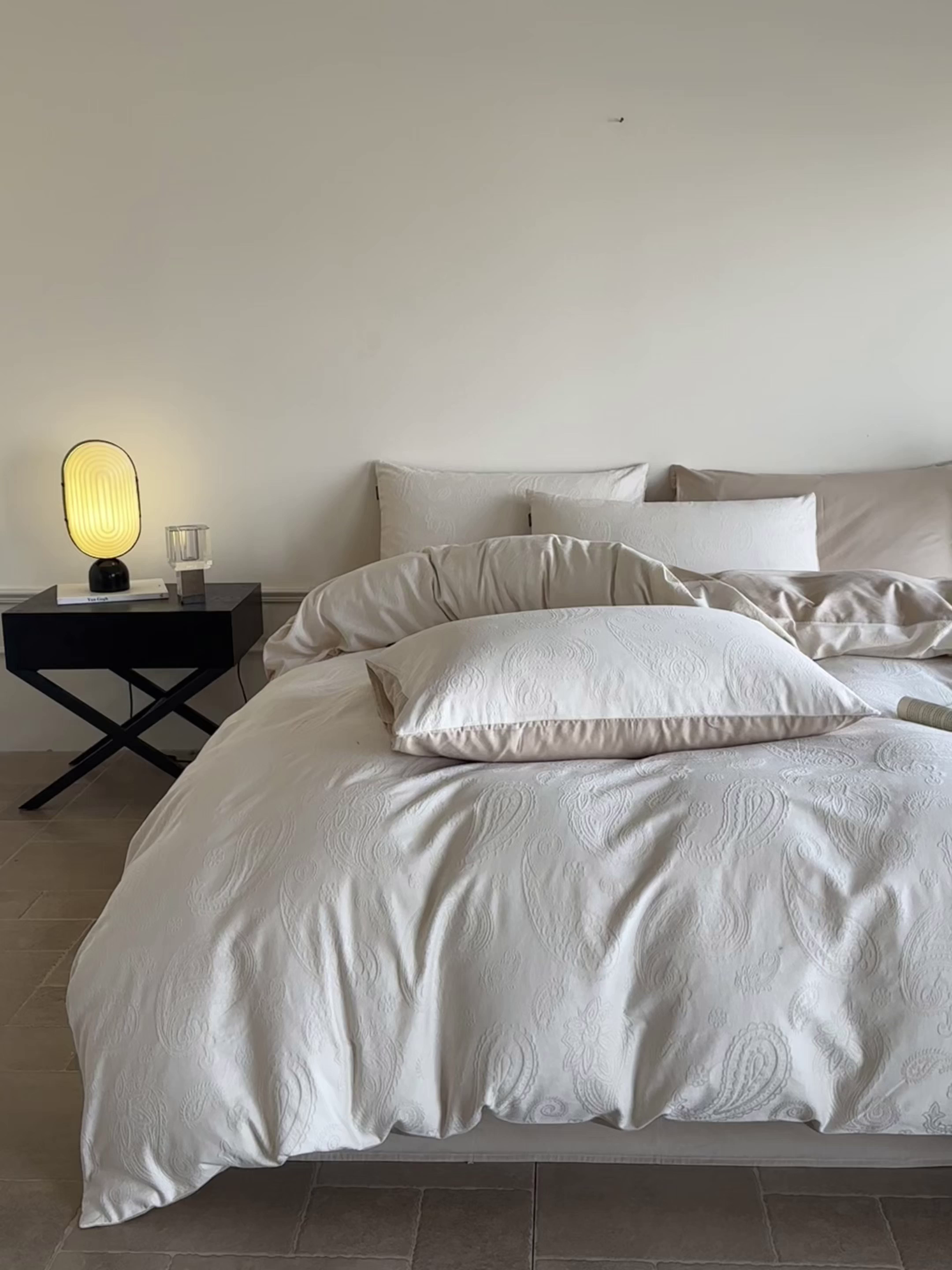 91家纺网 家纺一手货源 找家纺 如一  2026新款60S全棉水洗提花立体厚织浮雕四件套 腰果-奶米杏