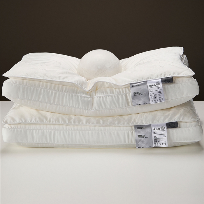 91家纺网 家纺一手货源 找家纺 昕科 2026新款凤尾花蚕丝枕-花朵柞蚕丝枕芯大提花莱赛尔蚕丝枕头 凤尾花蚕丝枕-月光白/一只装