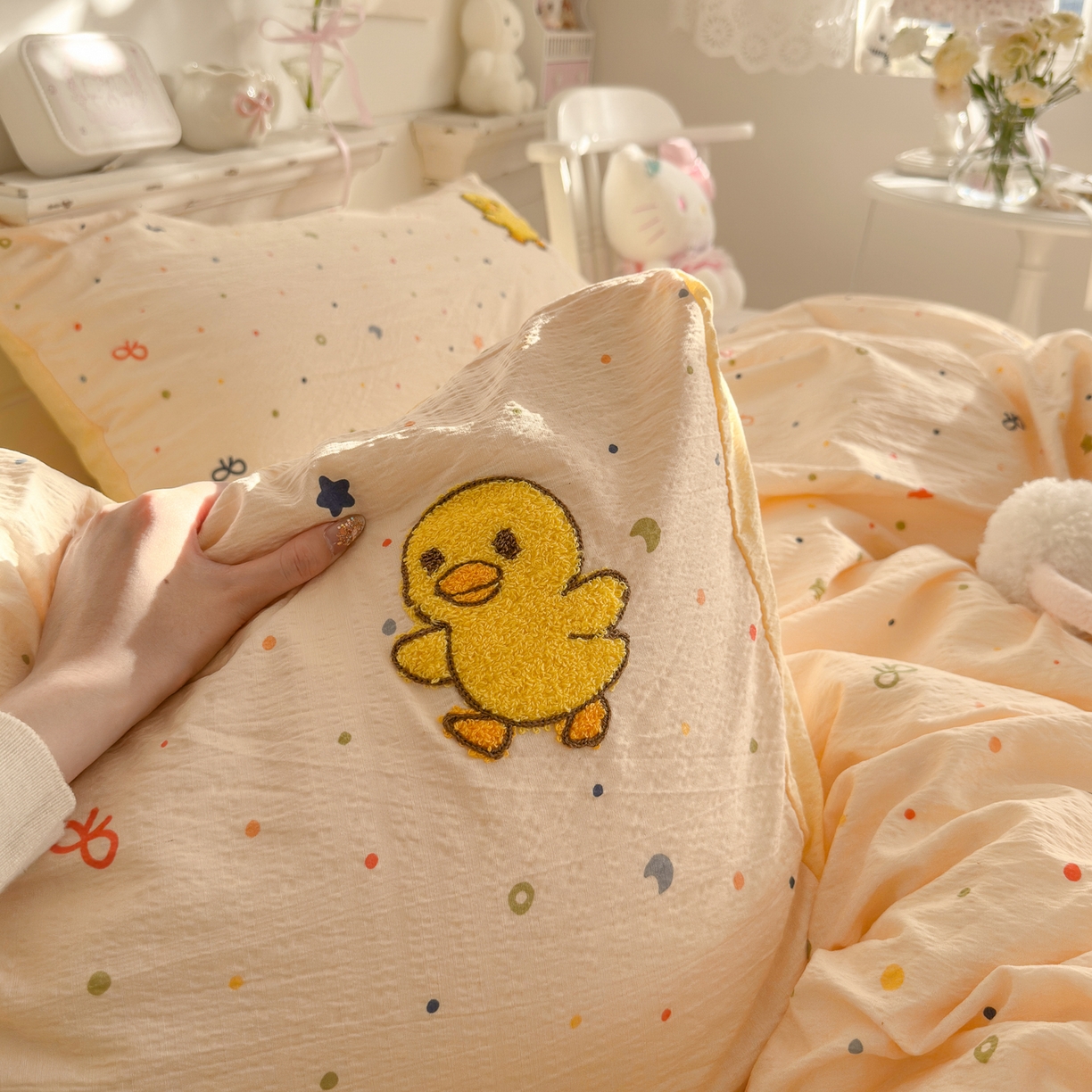 91家纺网 家纺一手货源 找家纺 卡斯诺家纺馆 2026新款皱皱棉双层纱毛巾绣四件套（下载文件包含买家秀） 开心小鸭