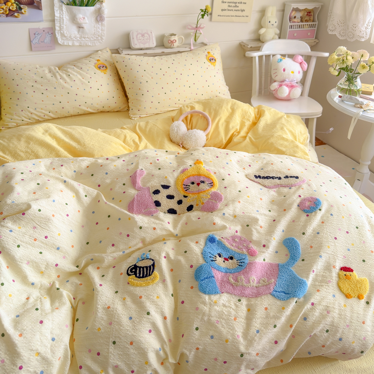 91家纺网 家纺一手货源 找家纺 卡斯诺家纺馆 2026新款皱皱棉双层纱毛巾绣四件套（下载文件包含买家秀） 快乐猫咪