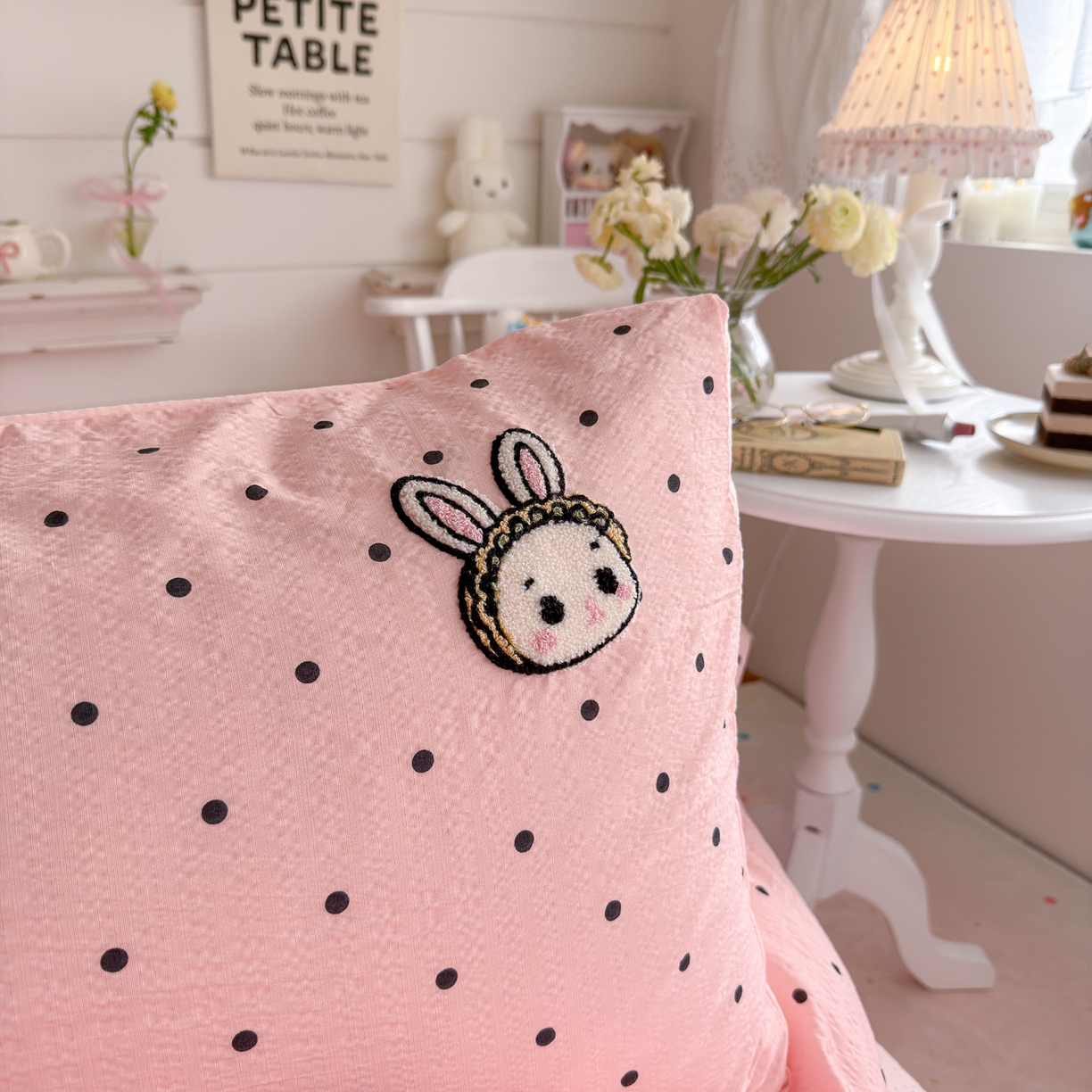 91家纺网 家纺一手货源 找家纺 卡斯诺家纺馆 2026新款皱皱棉双层纱毛巾绣四件套（下载文件包含买家秀） 花伞兔