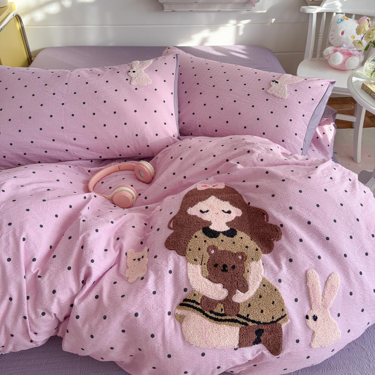 91家纺网 家纺一手货源 找家纺 卡斯诺家纺馆 2026新款皱皱棉双层纱毛巾绣四件套（下载文件包含买家秀） 时尚女孩