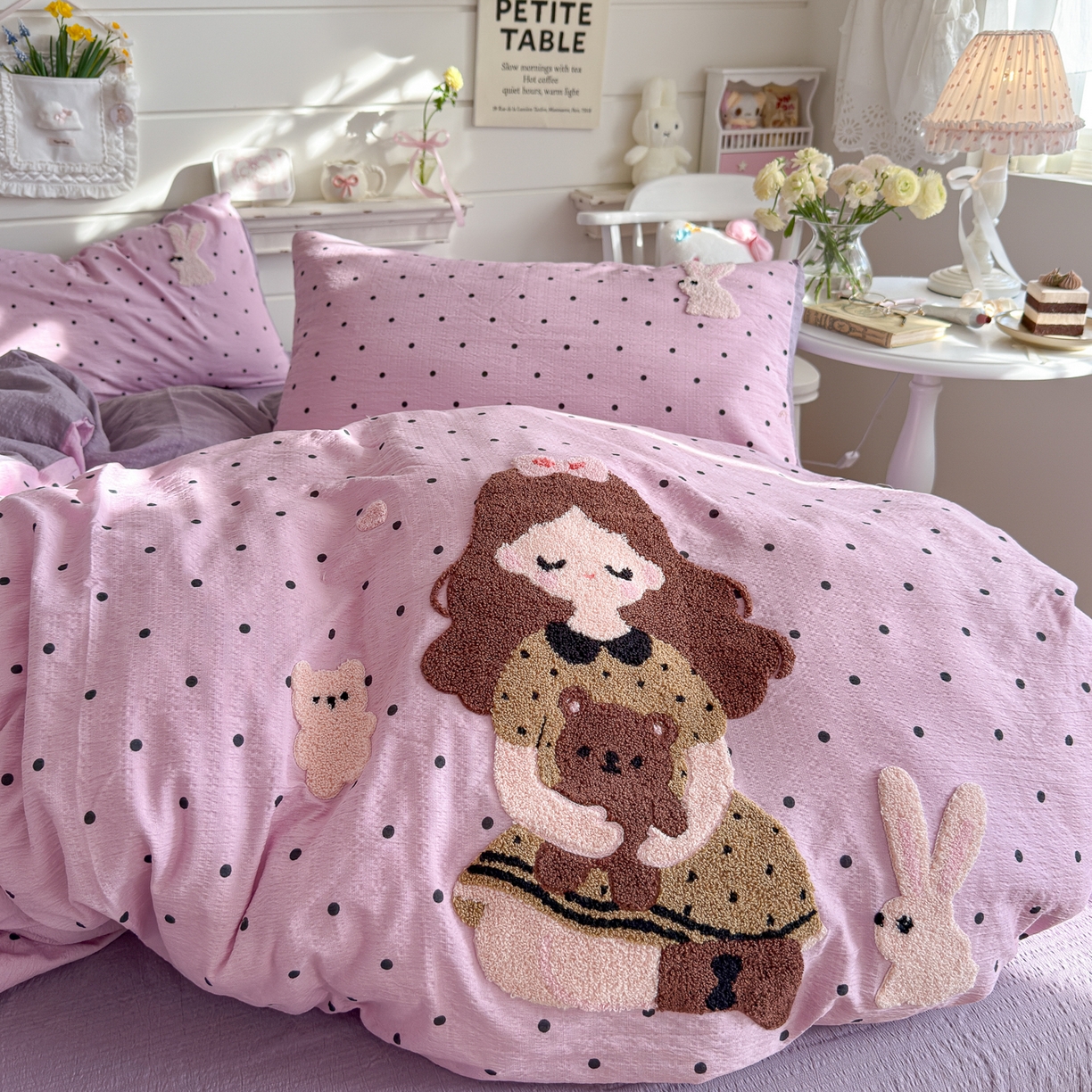 91家纺网 家纺一手货源 找家纺 卡斯诺家纺馆 2026新款皱皱棉双层纱毛巾绣四件套（下载文件包含买家秀） 时尚女孩