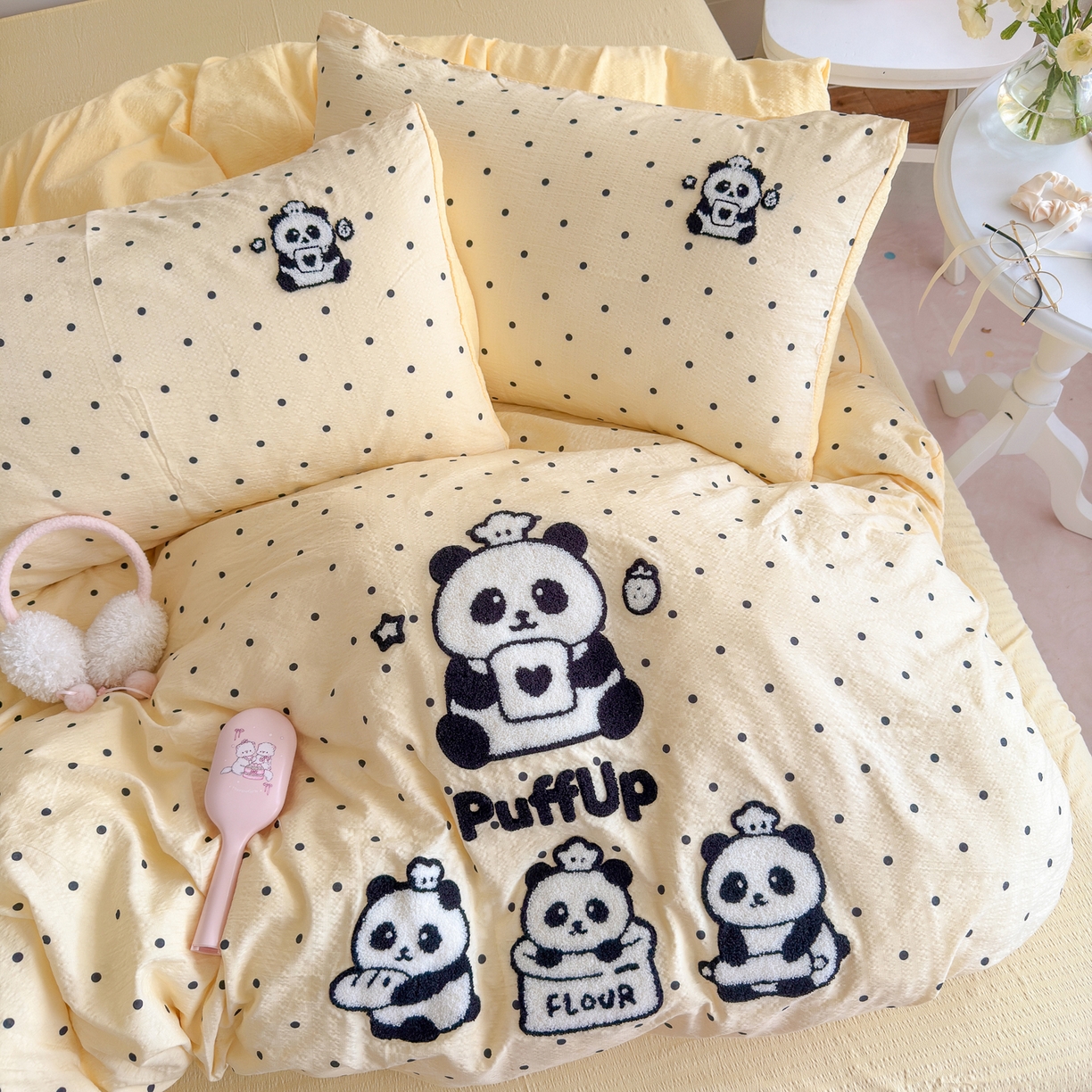 91家纺网 家纺一手货源 找家纺 卡斯诺家纺馆 2026新款皱皱棉双层纱毛巾绣四件套（下载文件包含买家秀） 黑白熊猫