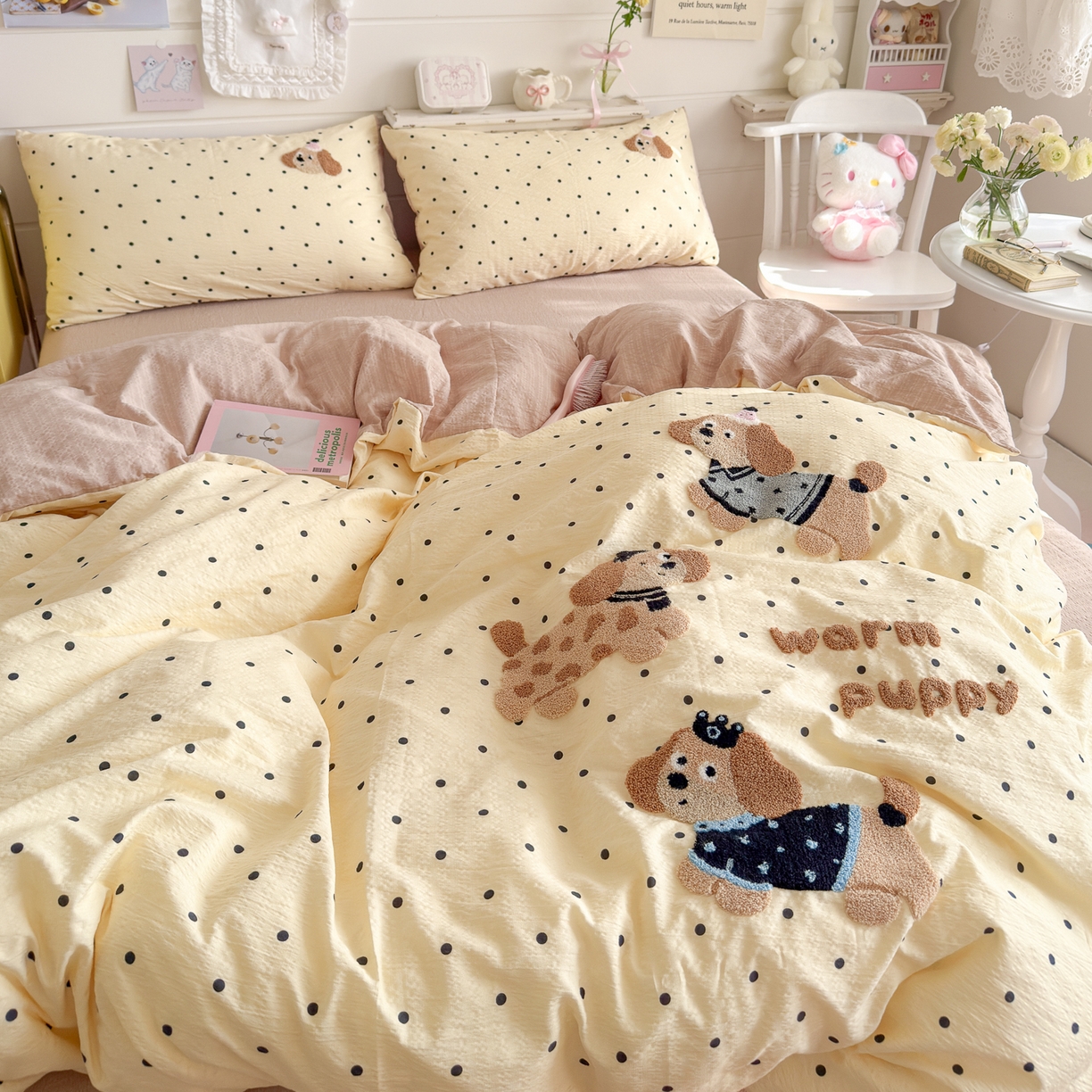 91家纺网 家纺一手货源 找家纺 卡斯诺家纺馆 2026新款皱皱棉双层纱毛巾绣四件套（下载文件包含买家秀） 萌趣小狗