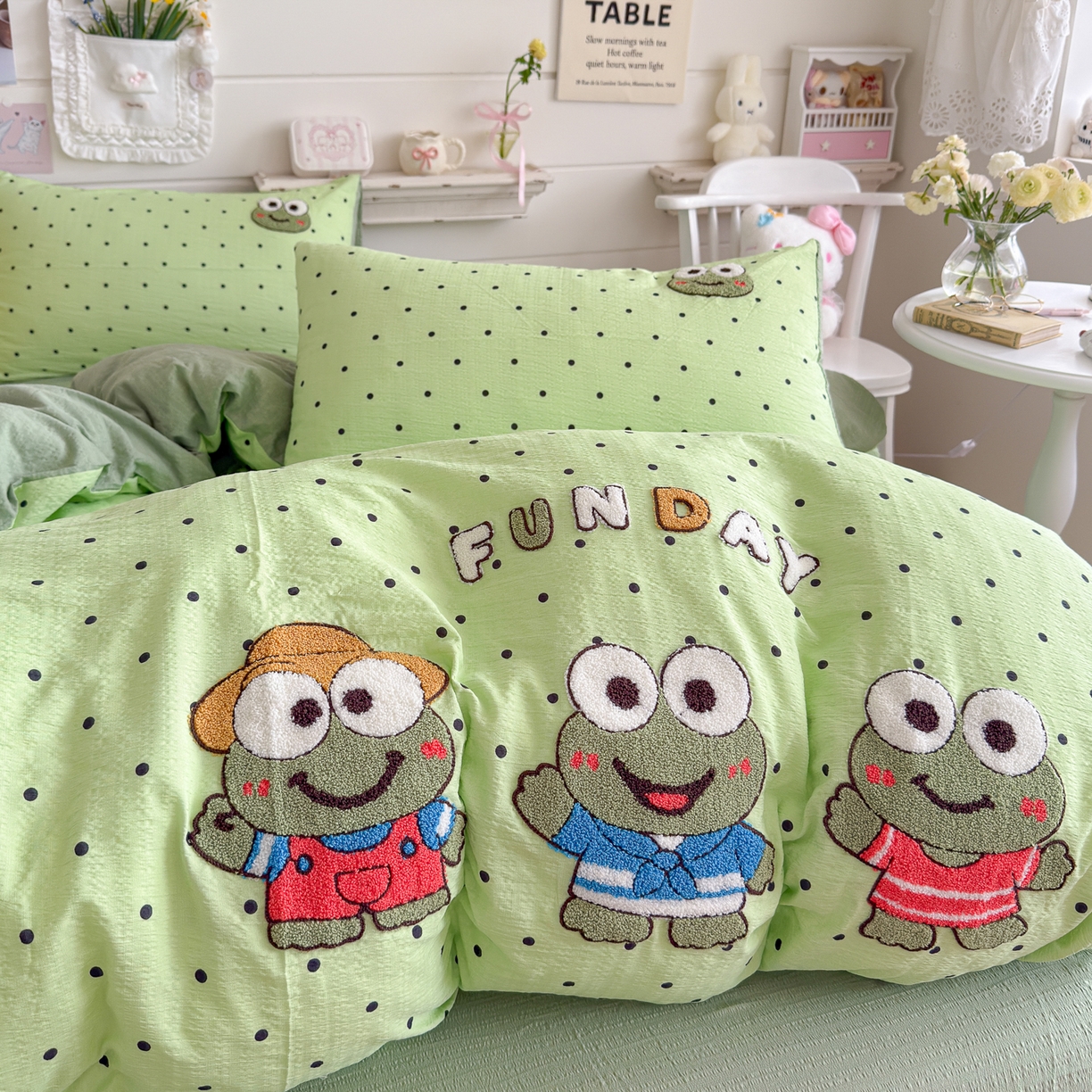 91家纺网 家纺一手货源 找家纺 卡斯诺家纺馆 2026新款皱皱棉双层纱毛巾绣四件套（下载文件包含买家秀） 绿萌蛙