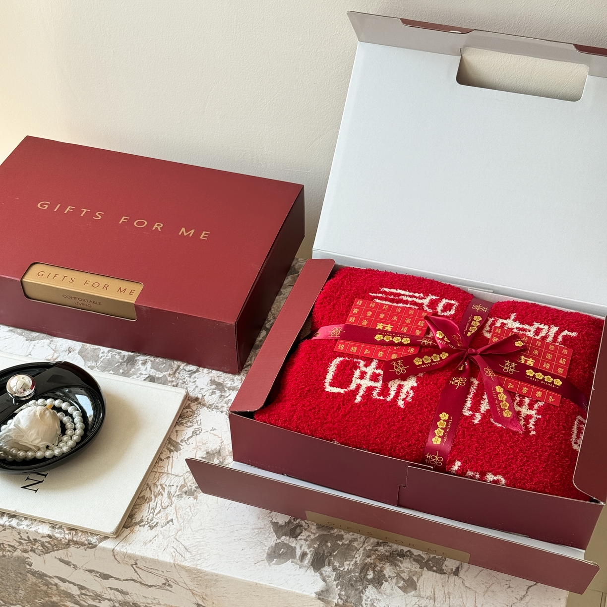 91家纺网 家纺一手货源 找家纺 （总）丹本家纺 2026新款龙凤呈祥A类结婚订婚红双喜半边绒流苏吊坠手工针织毯毛毯毯子