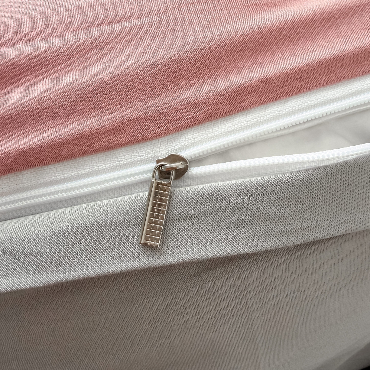 91家纺网 家纺一手货源 找家纺 木子家纺 2026新款高支高密全棉纯棉双拼纯色四件套 荔枝椰灰