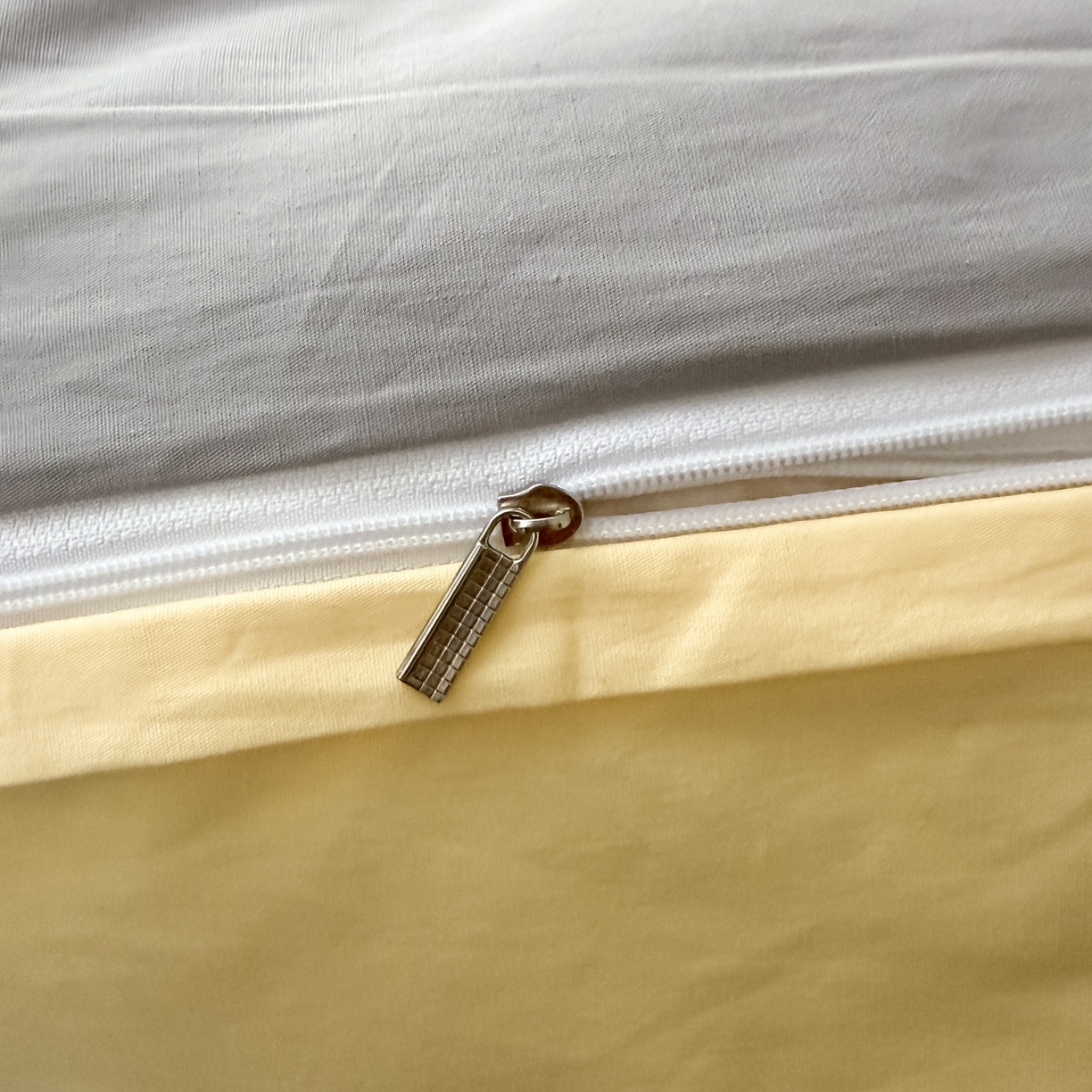 91家纺网 家纺一手货源 找家纺 木子家纺 2026新款高支高密全棉纯棉双拼纯色四件套 落叶黄桃