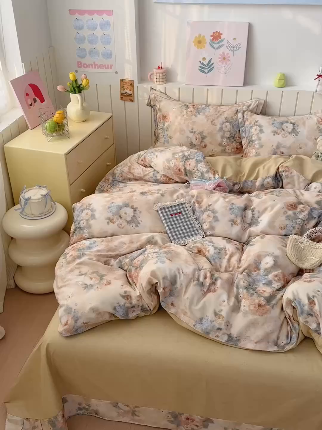 91家纺网 家纺一手货源 找家纺 乐童家纺 2026新款全棉网红直播爆款吊边一字绣工艺款四件套-系列二 锦绣园