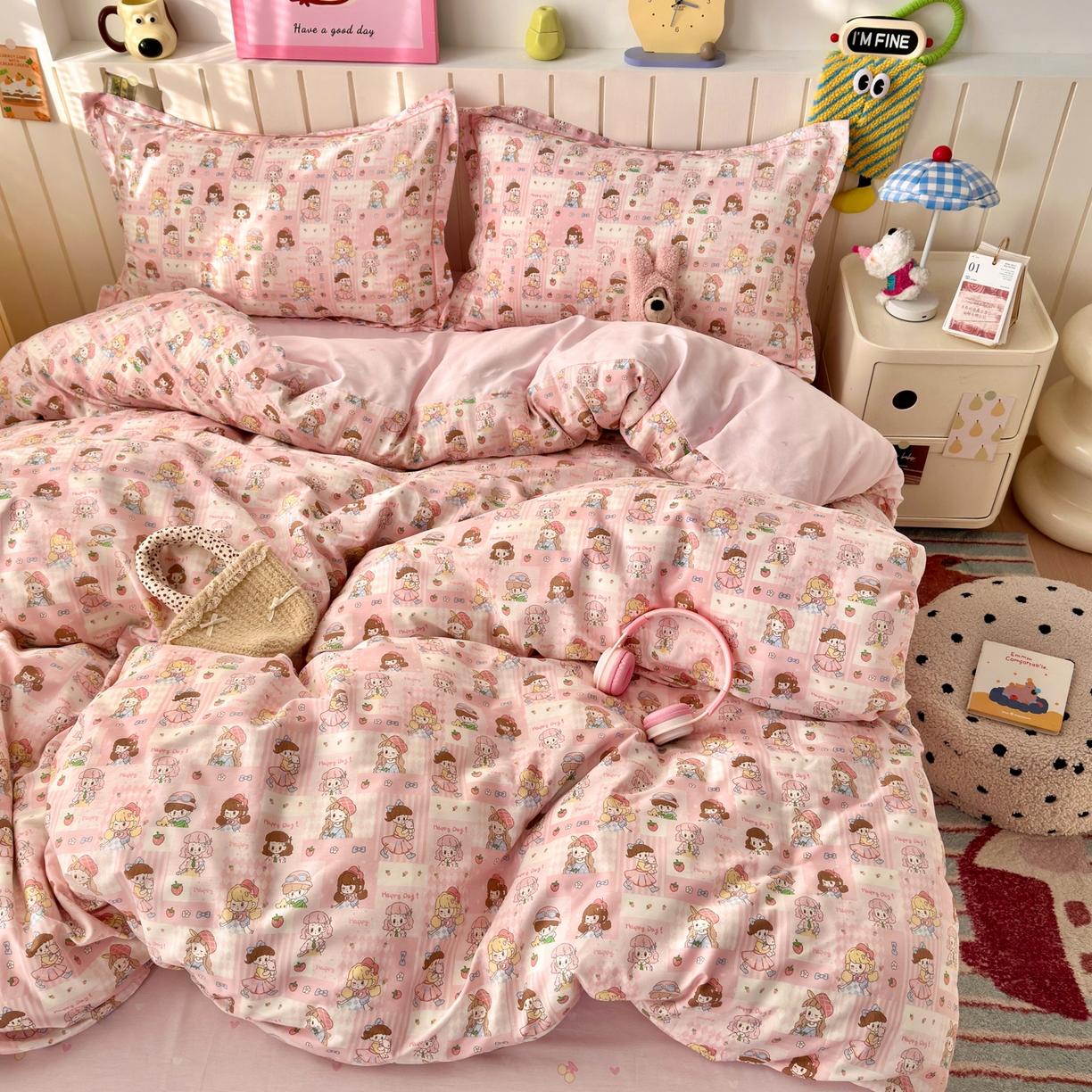 91家纺网 家纺一手货源 找家纺 乐童家纺 2026新款全棉网红直播爆款吊边一字绣工艺款四件套-系列二 派对女孩