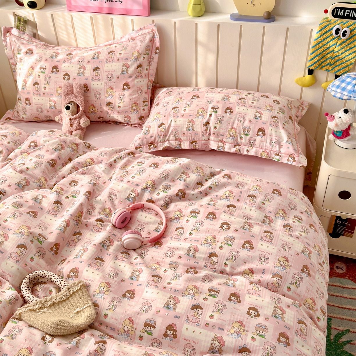 91家纺网 家纺一手货源 找家纺 乐童家纺 2026新款全棉网红直播爆款吊边一字绣工艺款四件套-系列二 派对女孩