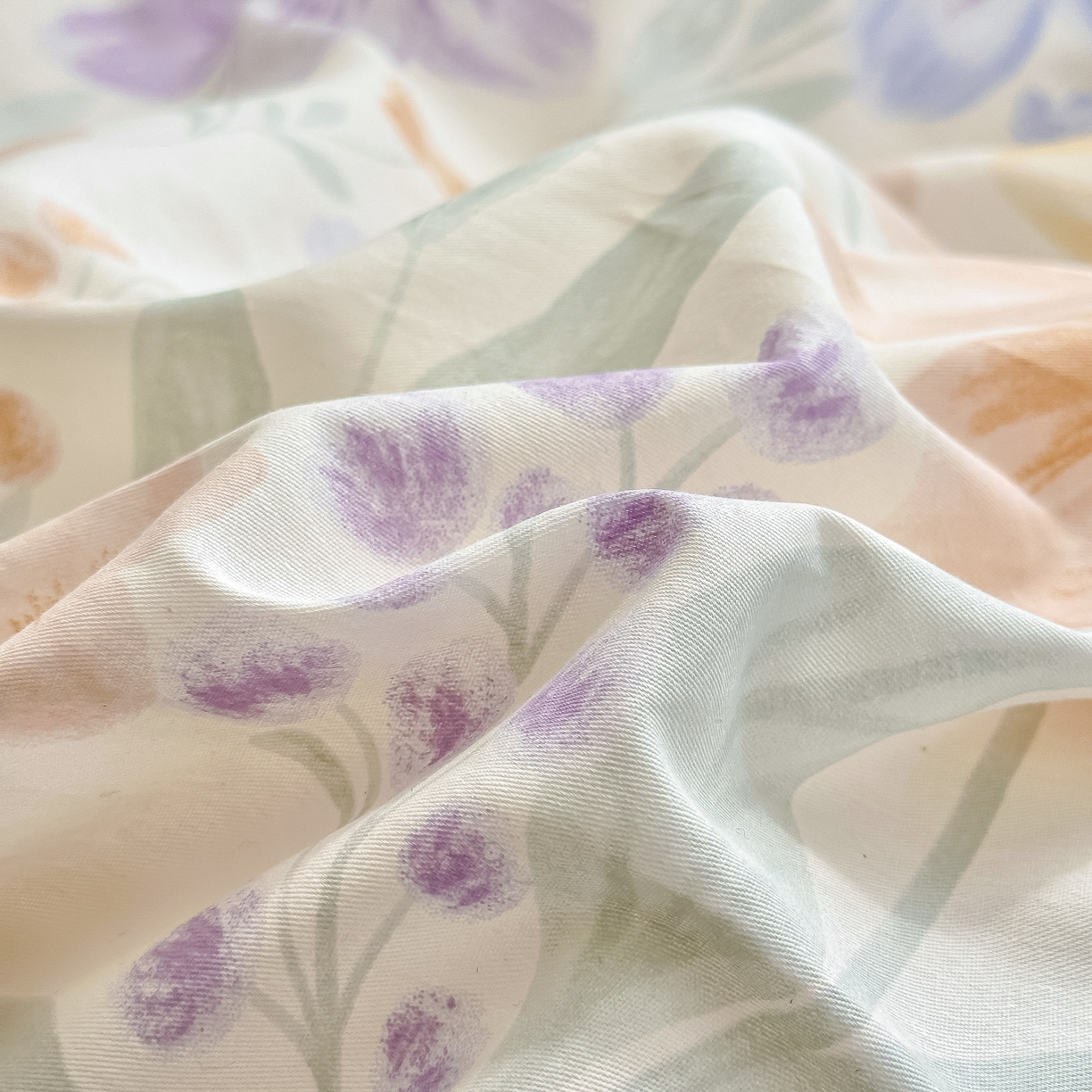 91家纺网 家纺一手货源 找家纺 乐童家纺 2026新款全棉网红直播爆款吊边一字绣工艺款四件套-系列二 柔色花笺