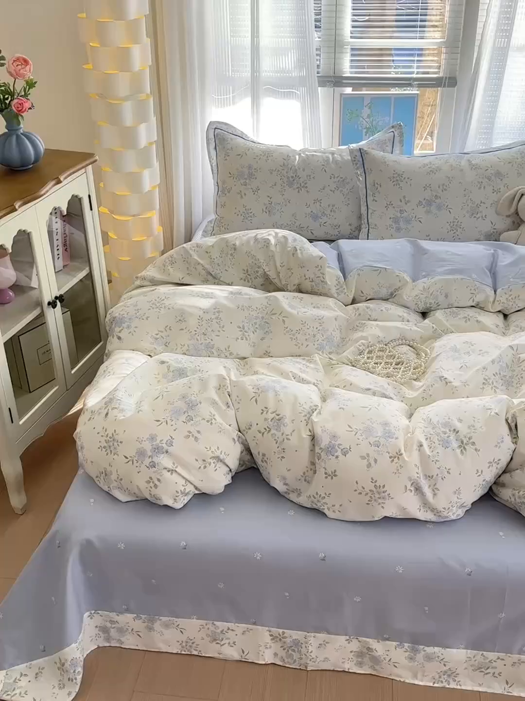 91家纺网 家纺一手货源 找家纺 乐童家纺 2026新款全棉网红直播爆款吊边一字绣工艺款四件套-系列二 苏林米兰