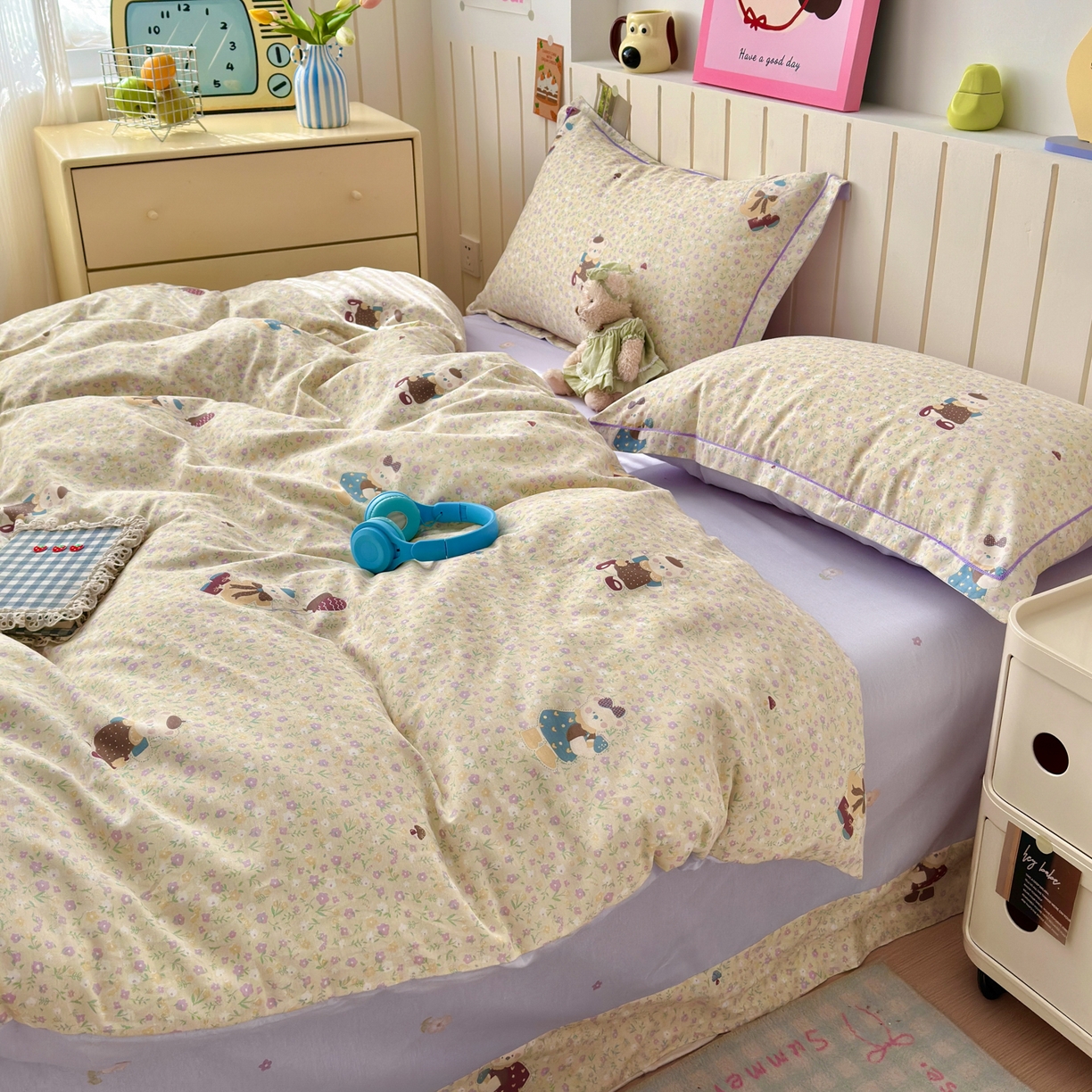 91家纺网 家纺一手货源 找家纺 乐童家纺 2026新款全棉网红直播爆款吊边一字绣工艺款四件套-系列二 碎花学院