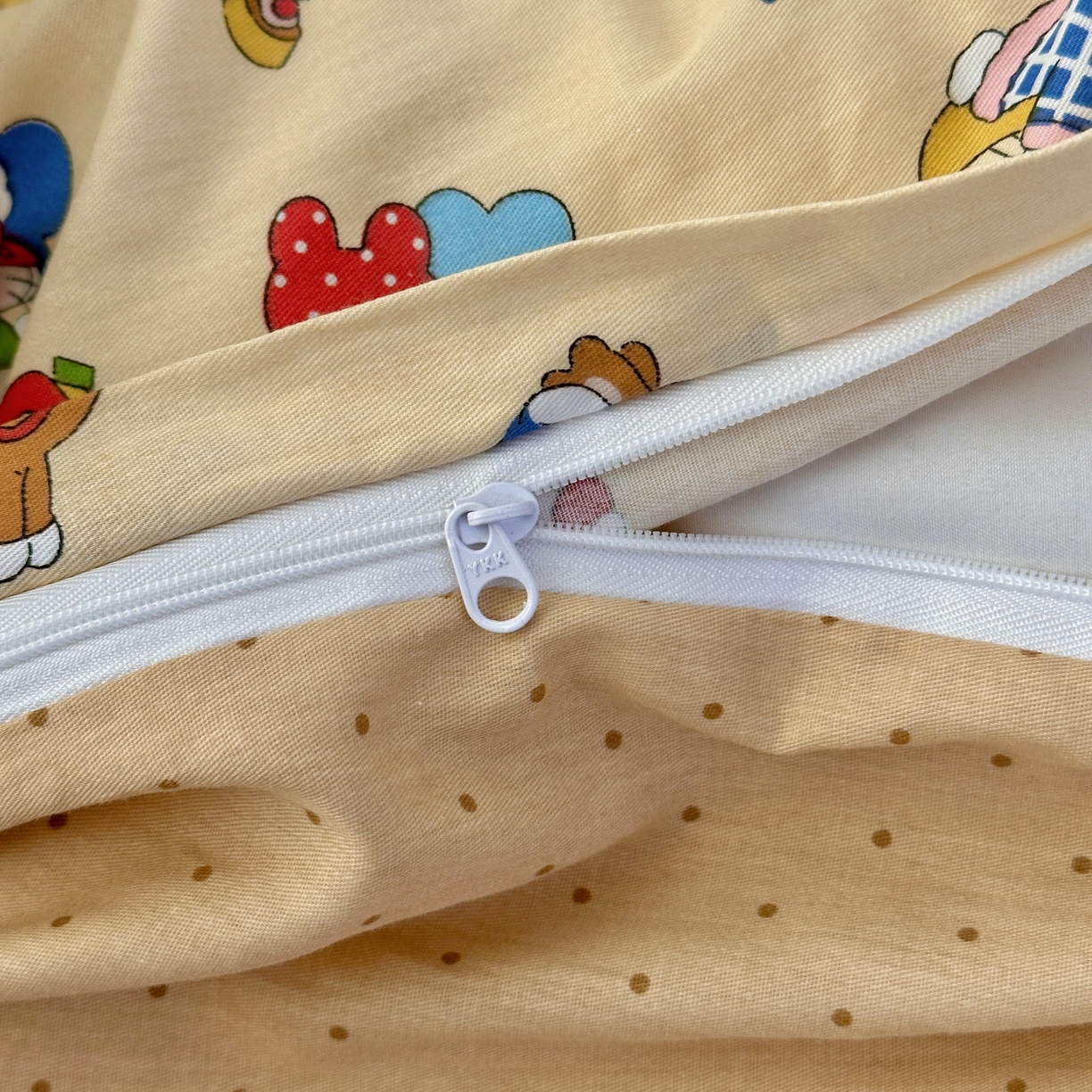 91家纺网 家纺一手货源 找家纺 乐童家纺 2026新款全棉网红直播爆款吊边一字绣工艺款四件套-系列二 童梦园