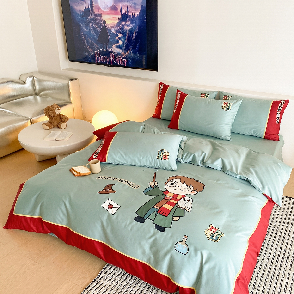 91家纺网 家纺一手货源 找家纺 （总）曼布缇 2026新款100s长绒棉刺绣四件套-魔法学院 控价超级立减活动后：券后368/408/428元起（额外设卷也不能低于此价格）会员减20