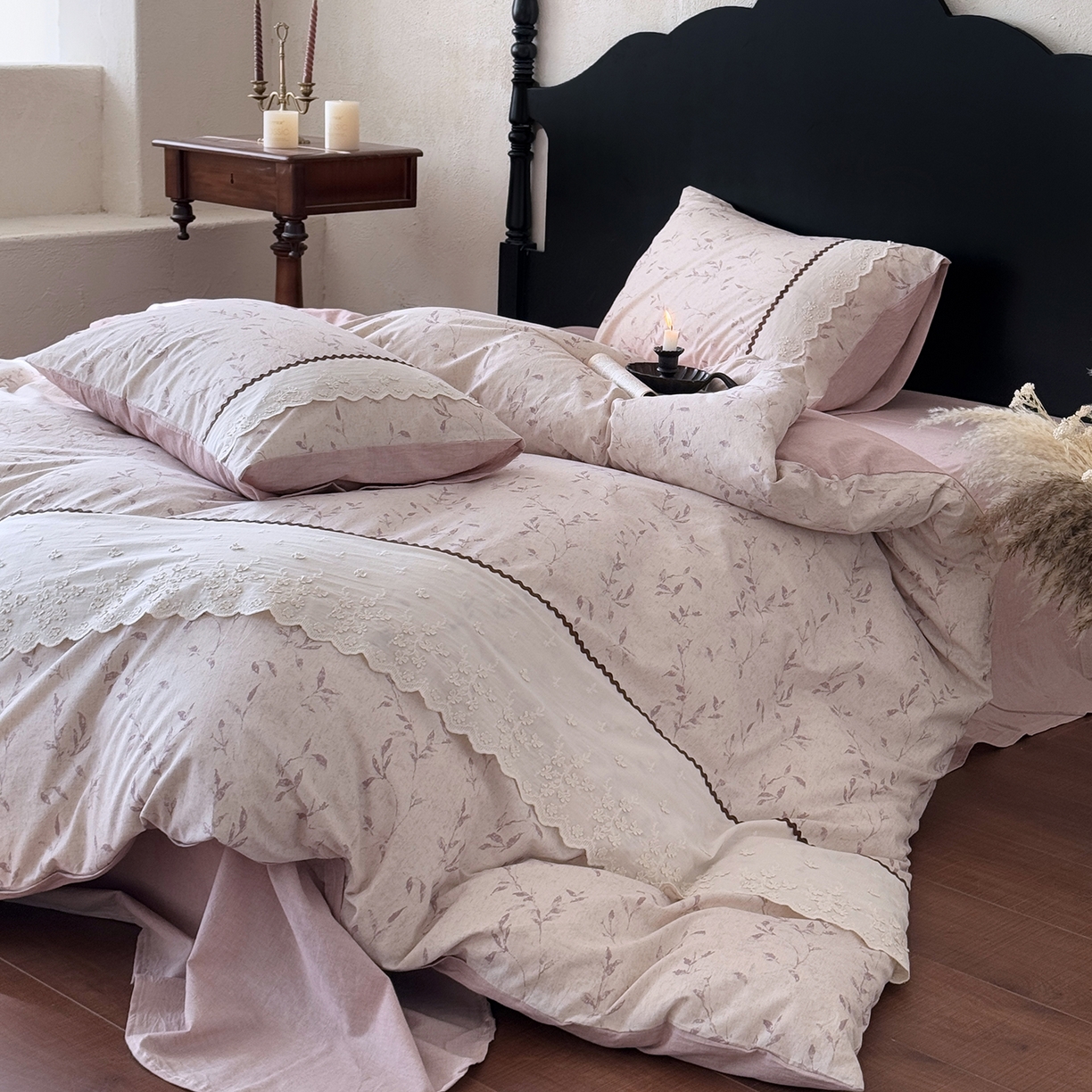 91家纺网 家纺一手货源 找家纺 淑女公社家纺 2026新款法式立体蝴蝶花边棉麻四件套 晚枝 红