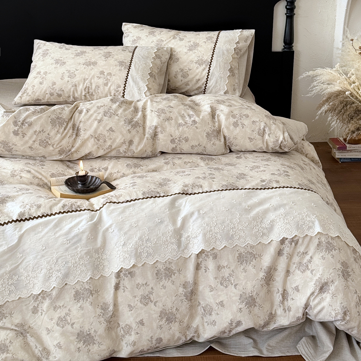 91家纺网 家纺一手货源 找家纺 淑女公社家纺 2026新款法式立体蝴蝶花边棉麻四件套 时雨 咖