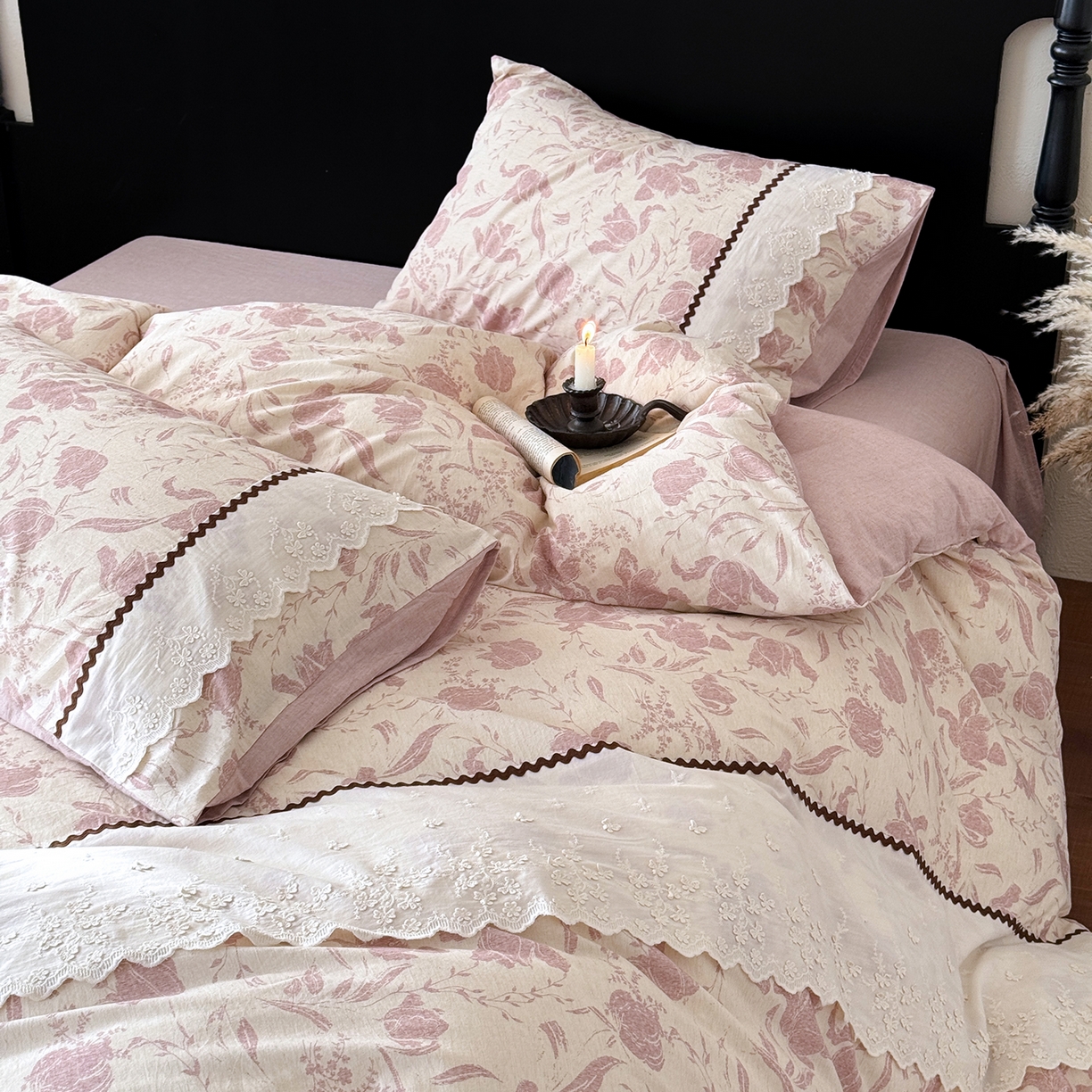 91家纺网 家纺一手货源 找家纺 淑女公社家纺 2026新款法式立体蝴蝶花边棉麻四件套 秋棠 红