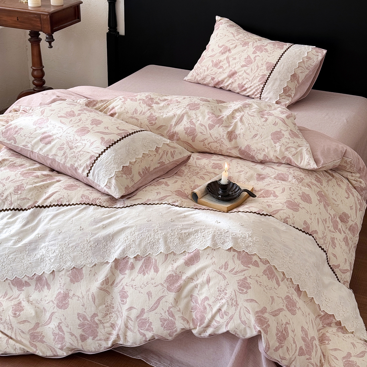 91家纺网 家纺一手货源 找家纺 淑女公社家纺 2026新款法式立体蝴蝶花边棉麻四件套 秋棠 红