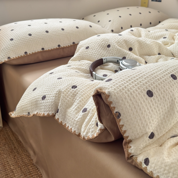 91家纺网 家纺一手货源 找家纺 曼之夏 2026新款A类全棉华夫格提花贝壳边四件套 卡布-白